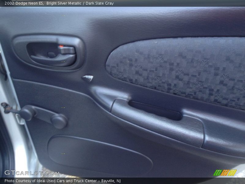 Bright Silver Metallic / Dark Slate Gray 2002 Dodge Neon ES