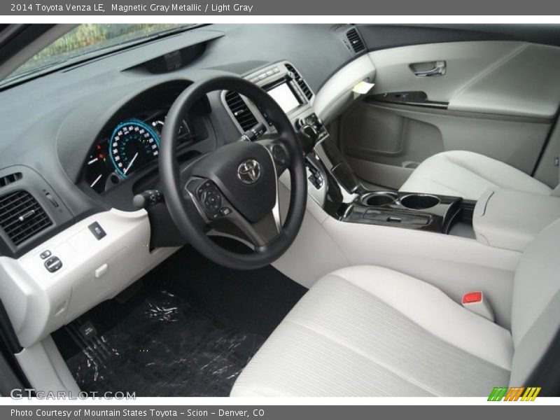 Magnetic Gray Metallic / Light Gray 2014 Toyota Venza LE