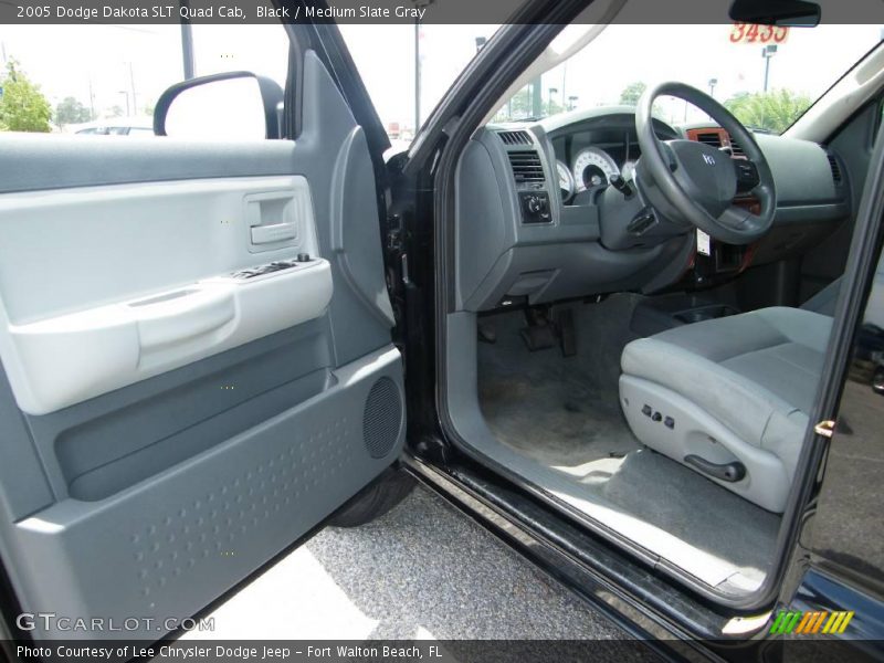 Black / Medium Slate Gray 2005 Dodge Dakota SLT Quad Cab