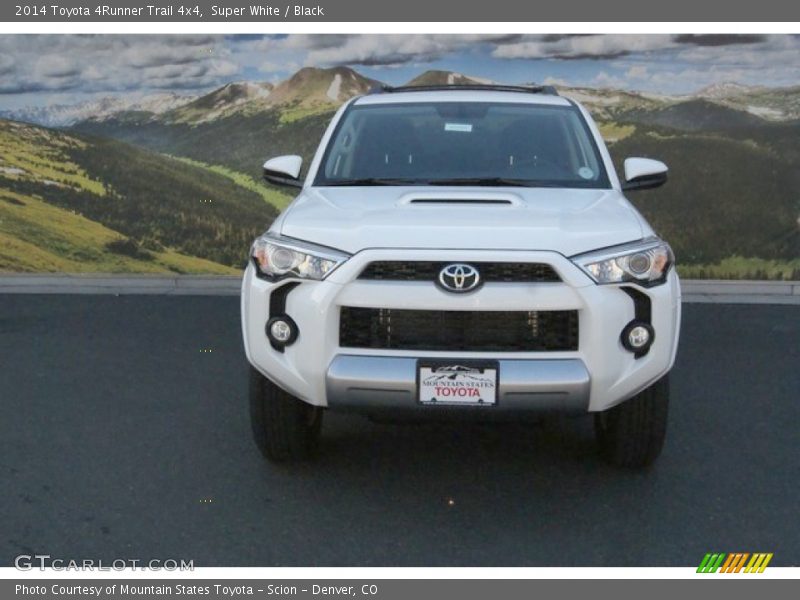Super White / Black 2014 Toyota 4Runner Trail 4x4