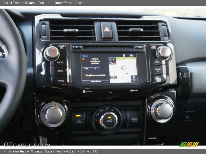 Super White / Black 2014 Toyota 4Runner Trail 4x4