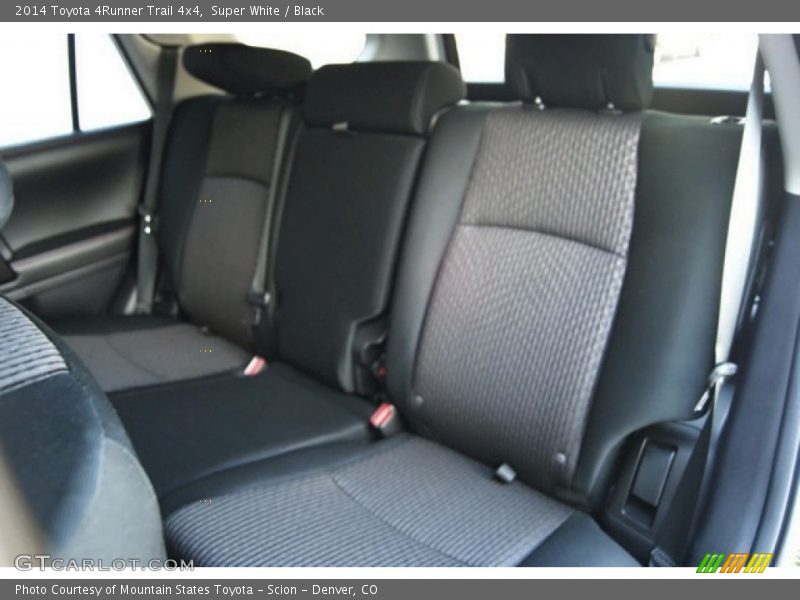 Super White / Black 2014 Toyota 4Runner Trail 4x4