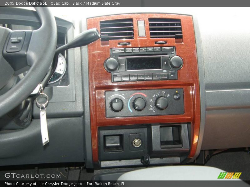 Black / Medium Slate Gray 2005 Dodge Dakota SLT Quad Cab