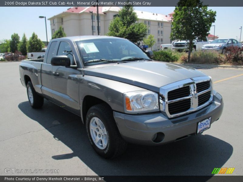 Mineral Gray Metallic / Medium Slate Gray 2006 Dodge Dakota SLT Club Cab 4x4