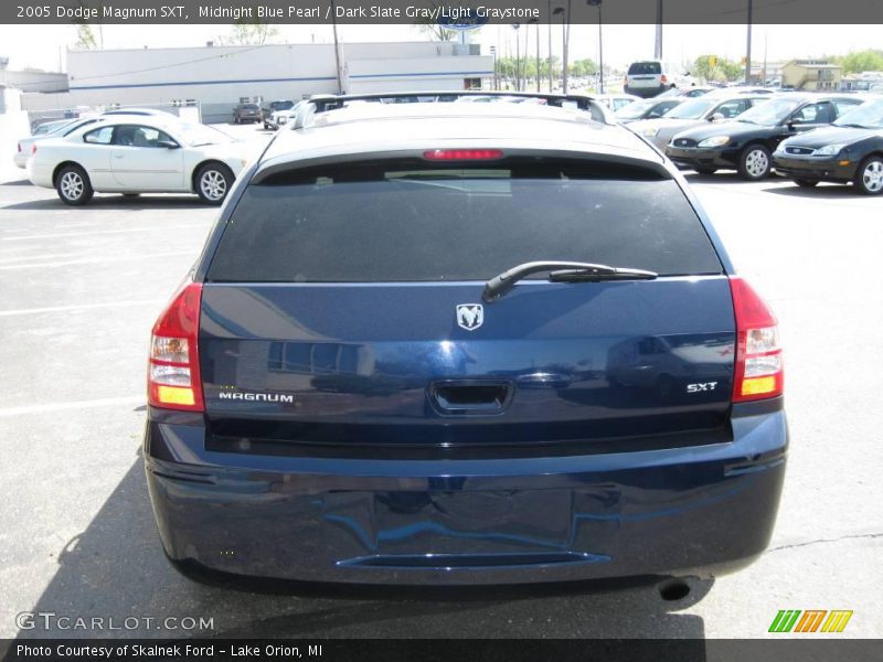 Midnight Blue Pearl / Dark Slate Gray/Light Graystone 2005 Dodge Magnum SXT