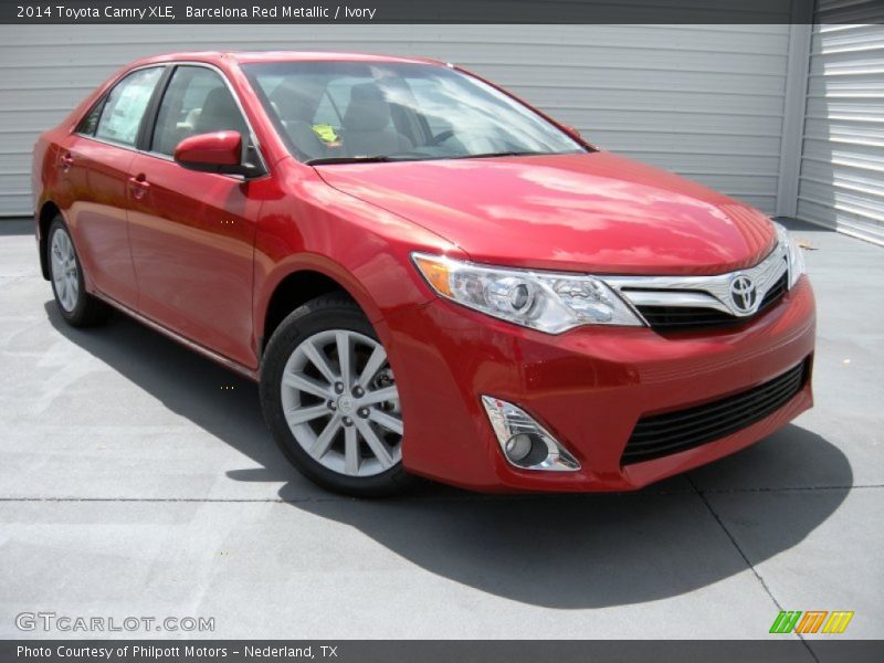 Barcelona Red Metallic / Ivory 2014 Toyota Camry XLE