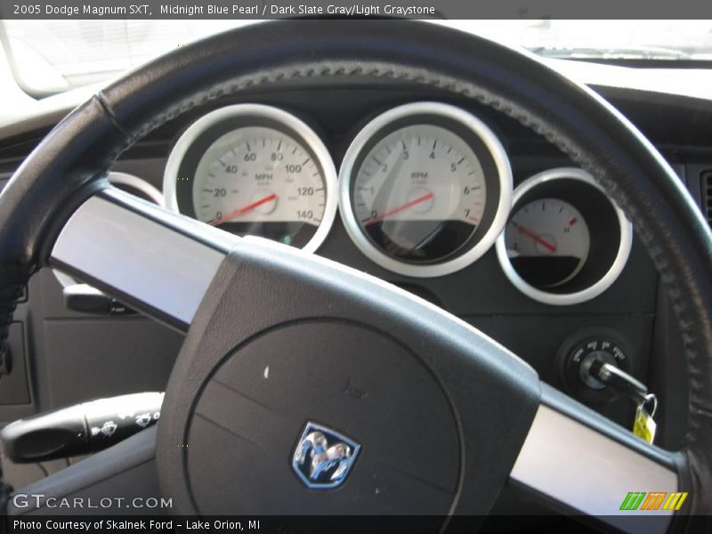Midnight Blue Pearl / Dark Slate Gray/Light Graystone 2005 Dodge Magnum SXT