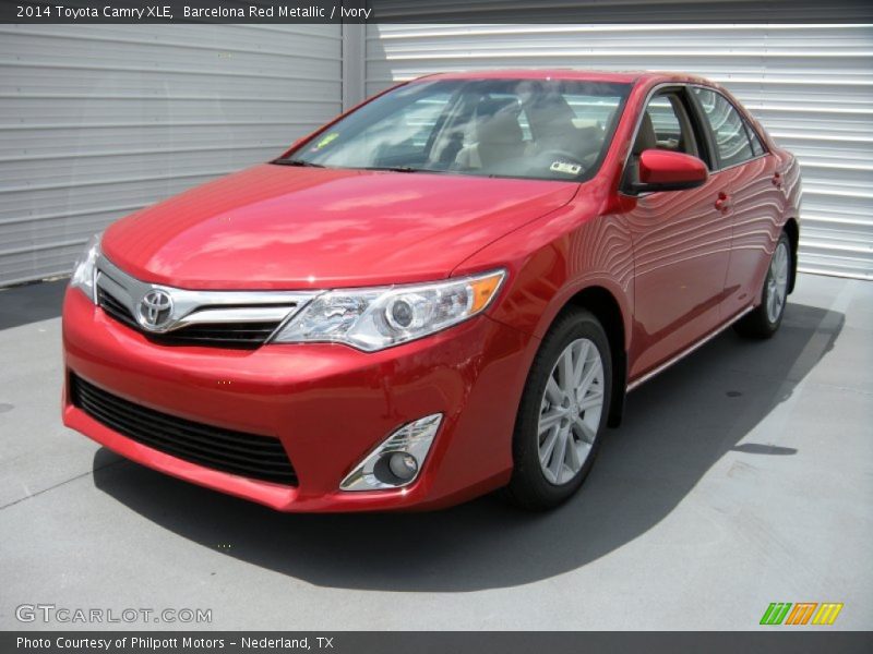 Barcelona Red Metallic / Ivory 2014 Toyota Camry XLE