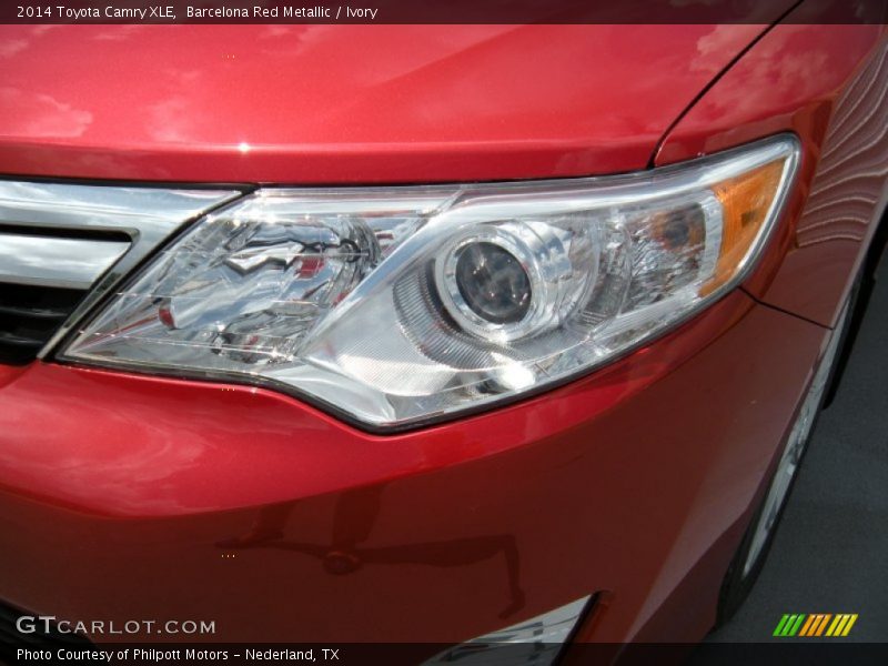 Barcelona Red Metallic / Ivory 2014 Toyota Camry XLE
