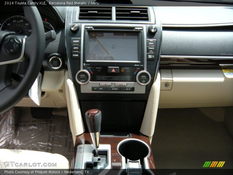Barcelona Red Metallic / Ivory 2014 Toyota Camry XLE
