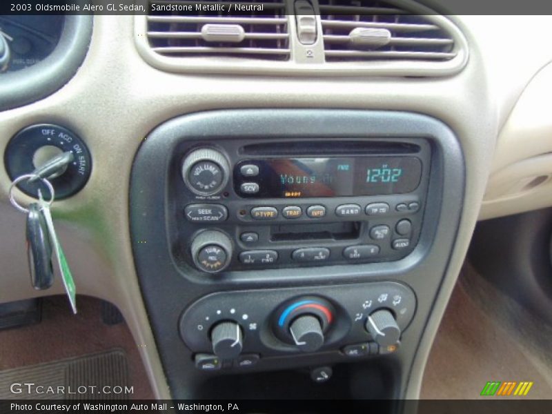 Sandstone Metallic / Neutral 2003 Oldsmobile Alero GL Sedan