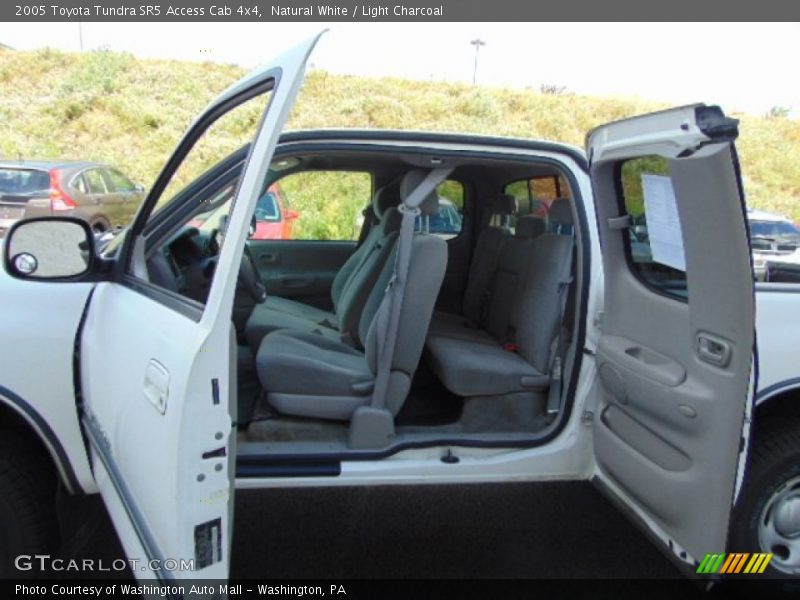 Natural White / Light Charcoal 2005 Toyota Tundra SR5 Access Cab 4x4