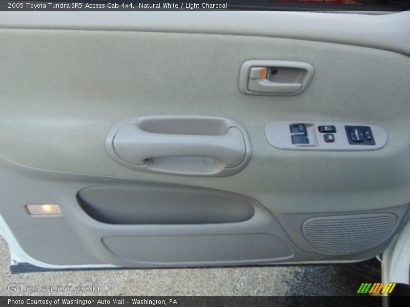 Natural White / Light Charcoal 2005 Toyota Tundra SR5 Access Cab 4x4