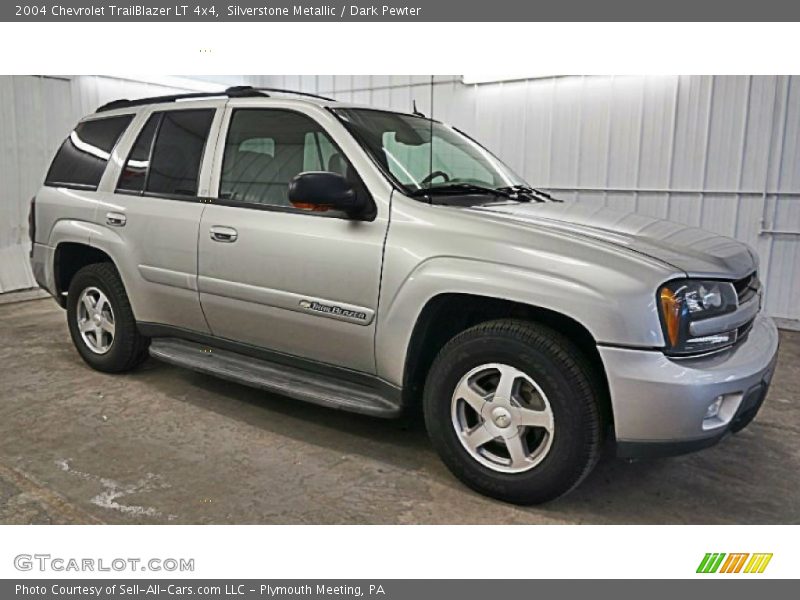 Silverstone Metallic / Dark Pewter 2004 Chevrolet TrailBlazer LT 4x4
