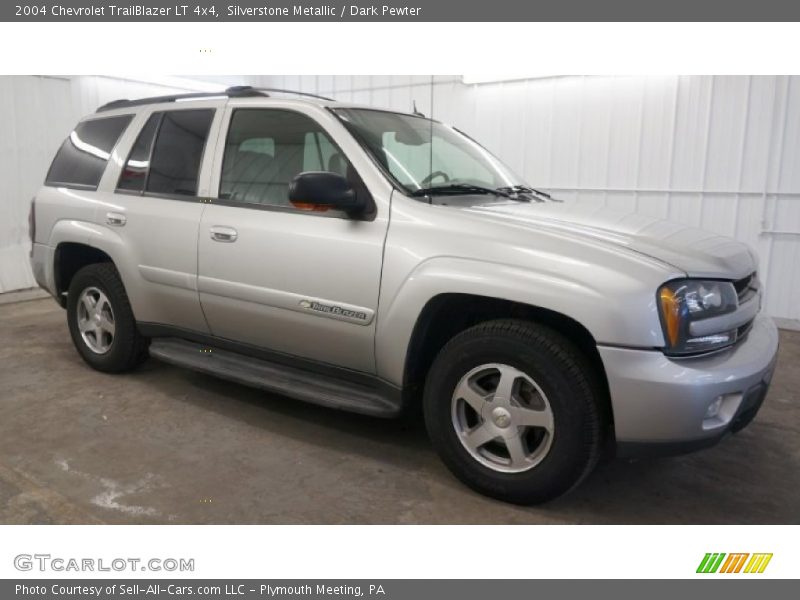 Silverstone Metallic / Dark Pewter 2004 Chevrolet TrailBlazer LT 4x4