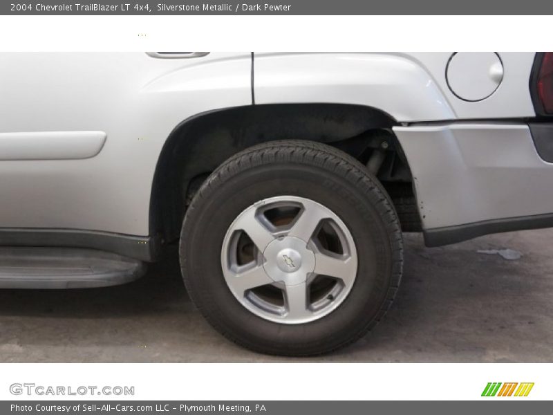 Silverstone Metallic / Dark Pewter 2004 Chevrolet TrailBlazer LT 4x4