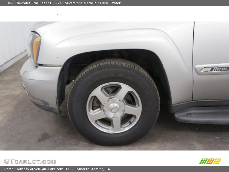 Silverstone Metallic / Dark Pewter 2004 Chevrolet TrailBlazer LT 4x4