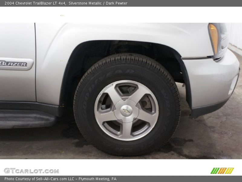 Silverstone Metallic / Dark Pewter 2004 Chevrolet TrailBlazer LT 4x4