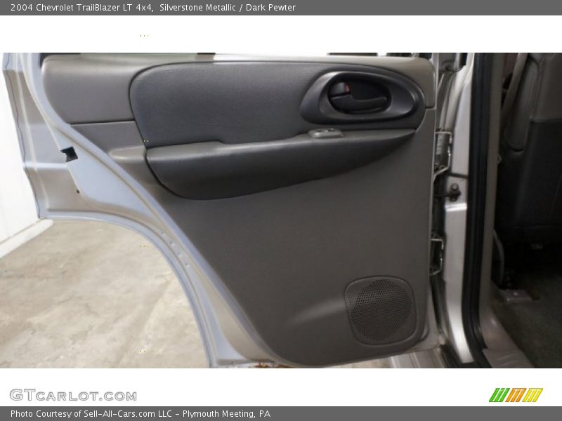 Silverstone Metallic / Dark Pewter 2004 Chevrolet TrailBlazer LT 4x4