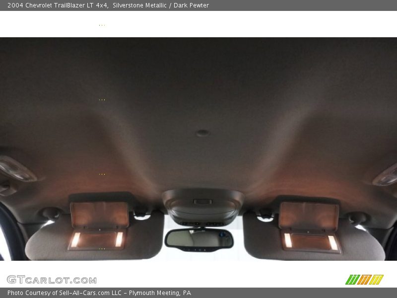 Silverstone Metallic / Dark Pewter 2004 Chevrolet TrailBlazer LT 4x4
