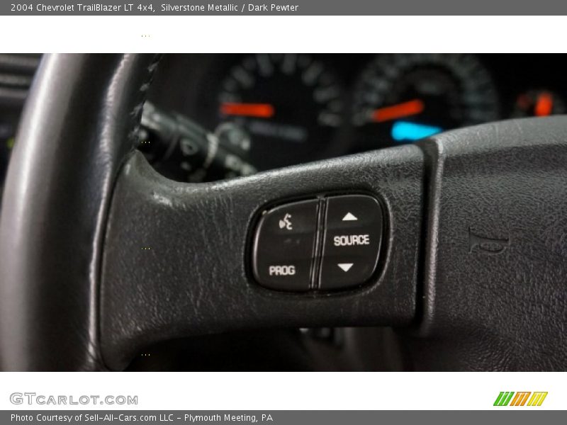 Silverstone Metallic / Dark Pewter 2004 Chevrolet TrailBlazer LT 4x4