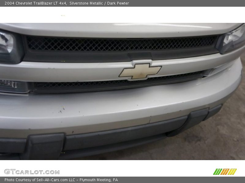 Silverstone Metallic / Dark Pewter 2004 Chevrolet TrailBlazer LT 4x4
