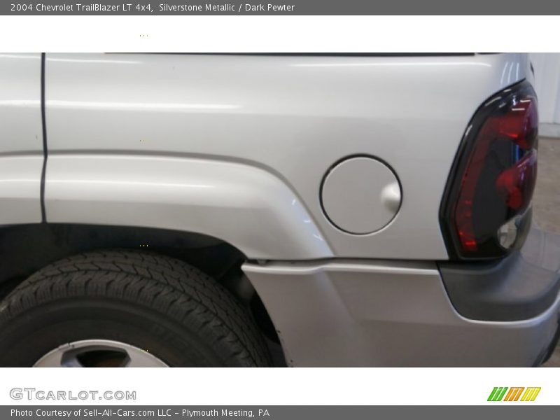Silverstone Metallic / Dark Pewter 2004 Chevrolet TrailBlazer LT 4x4
