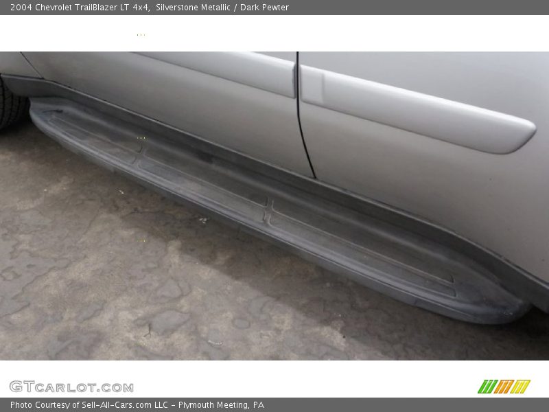 Silverstone Metallic / Dark Pewter 2004 Chevrolet TrailBlazer LT 4x4
