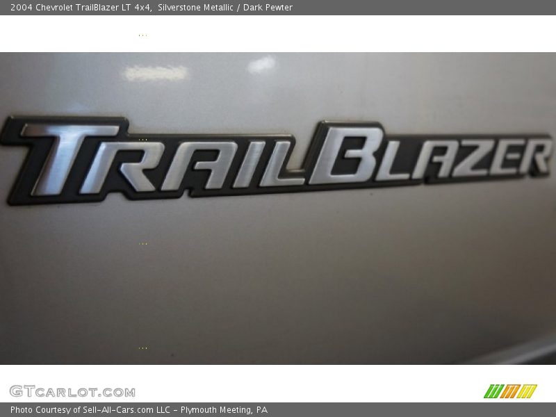 Silverstone Metallic / Dark Pewter 2004 Chevrolet TrailBlazer LT 4x4