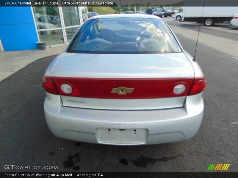 Ultra Silver Metallic / Graphite 2004 Chevrolet Cavalier Coupe