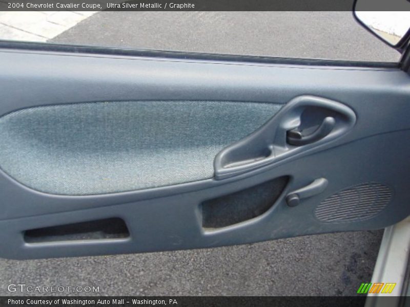 Ultra Silver Metallic / Graphite 2004 Chevrolet Cavalier Coupe