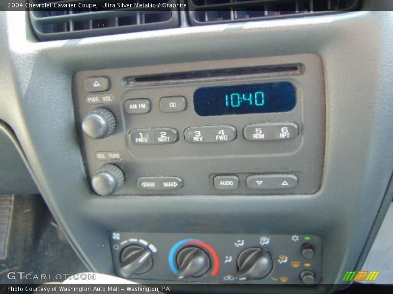 Ultra Silver Metallic / Graphite 2004 Chevrolet Cavalier Coupe