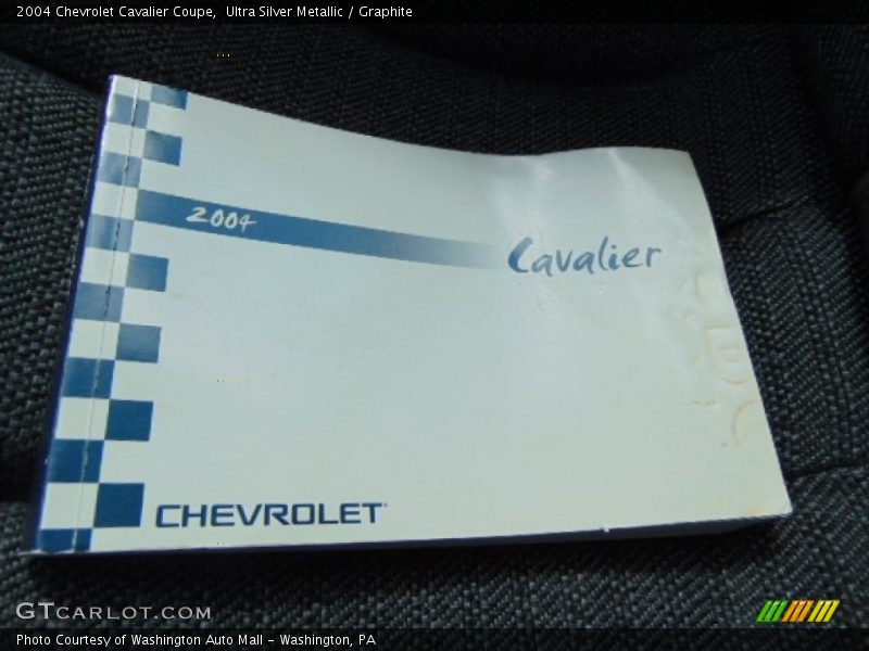 Ultra Silver Metallic / Graphite 2004 Chevrolet Cavalier Coupe