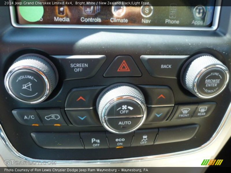 Bright White / New Zealand Black/Light Frost 2014 Jeep Grand Cherokee Limited 4x4