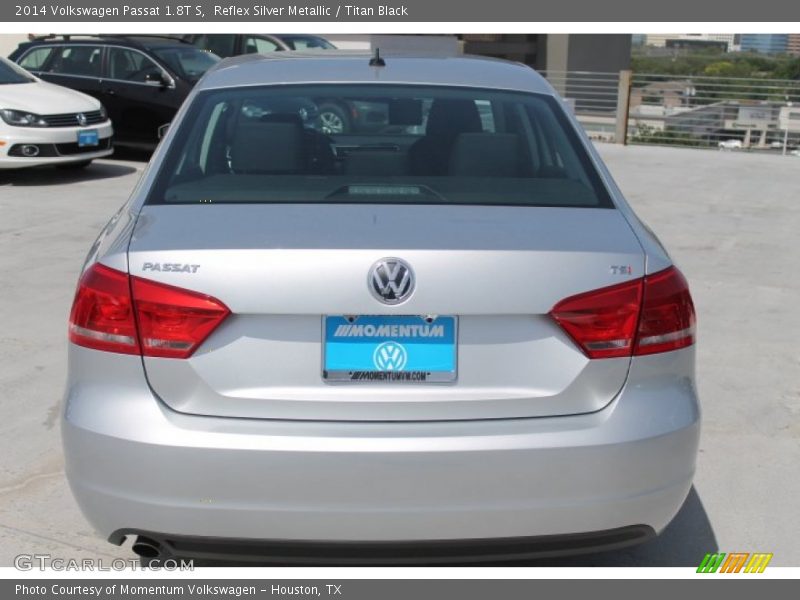 Reflex Silver Metallic / Titan Black 2014 Volkswagen Passat 1.8T S