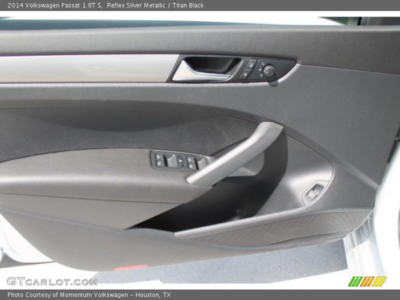 Reflex Silver Metallic / Titan Black 2014 Volkswagen Passat 1.8T S