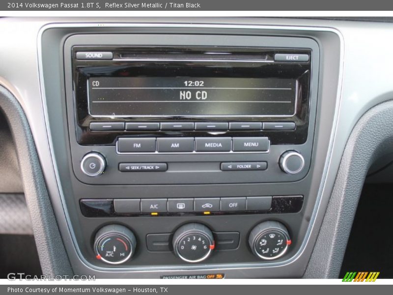 Reflex Silver Metallic / Titan Black 2014 Volkswagen Passat 1.8T S