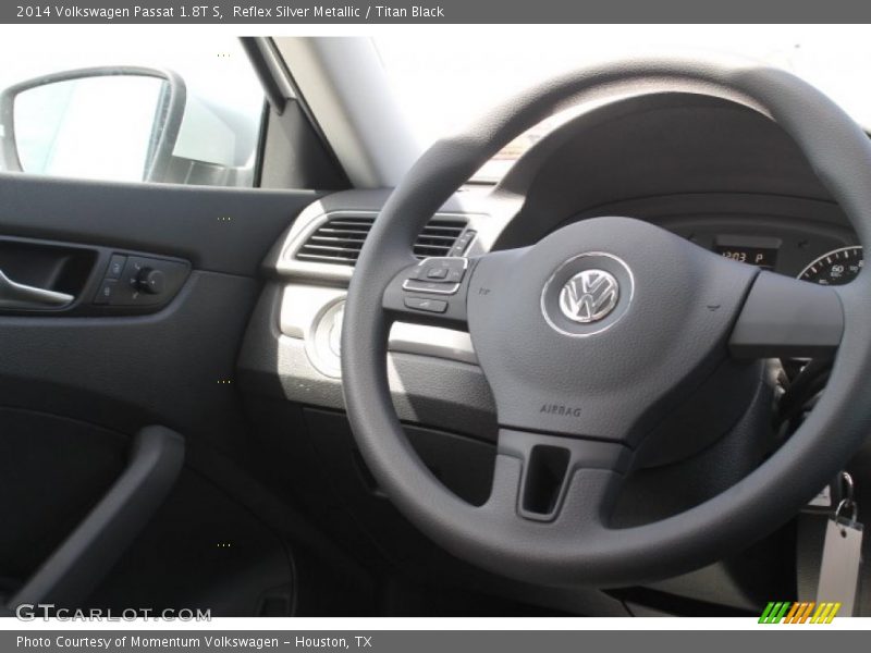 Reflex Silver Metallic / Titan Black 2014 Volkswagen Passat 1.8T S