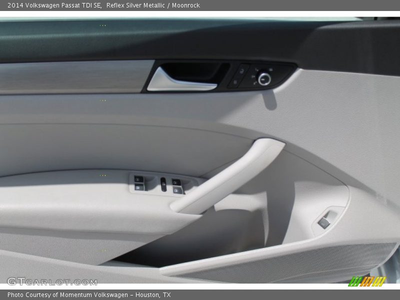 Reflex Silver Metallic / Moonrock 2014 Volkswagen Passat TDI SE
