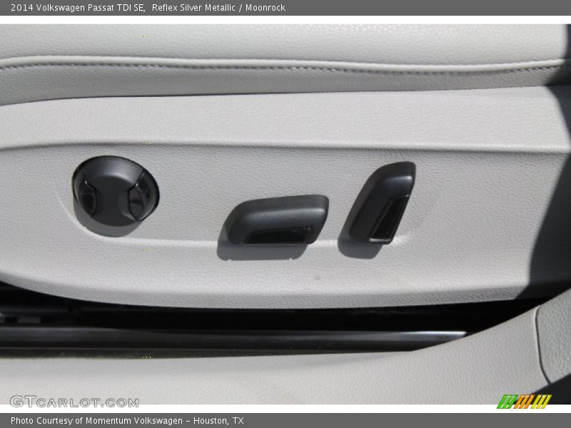Reflex Silver Metallic / Moonrock 2014 Volkswagen Passat TDI SE