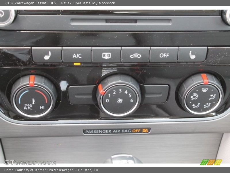 Reflex Silver Metallic / Moonrock 2014 Volkswagen Passat TDI SE