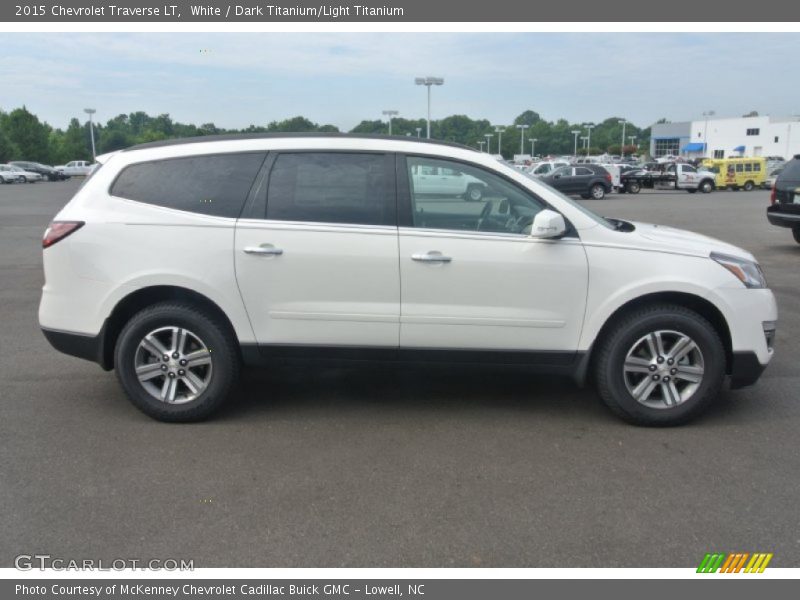 White / Dark Titanium/Light Titanium 2015 Chevrolet Traverse LT