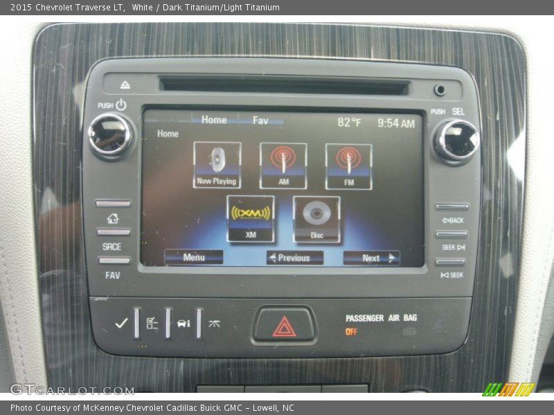 White / Dark Titanium/Light Titanium 2015 Chevrolet Traverse LT