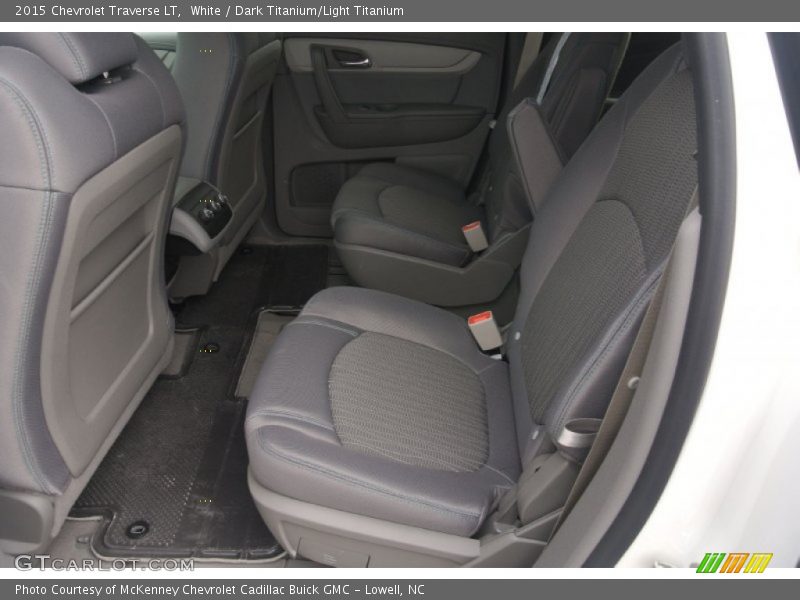 White / Dark Titanium/Light Titanium 2015 Chevrolet Traverse LT