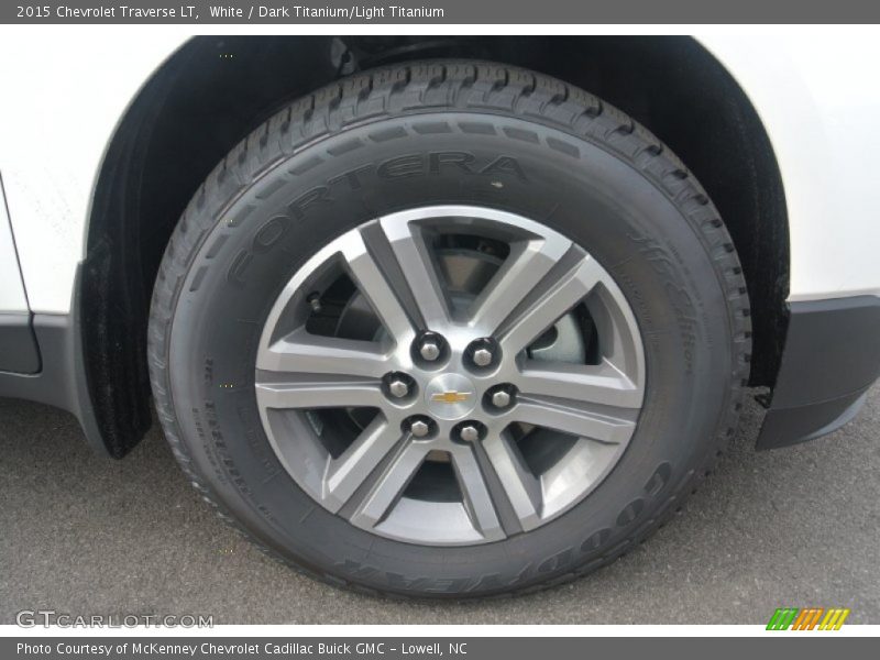 White / Dark Titanium/Light Titanium 2015 Chevrolet Traverse LT