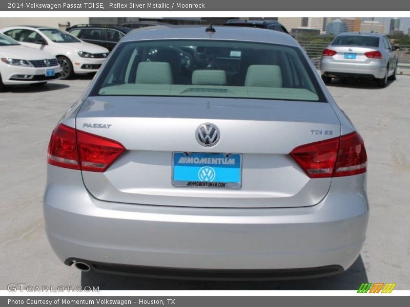 Reflex Silver Metallic / Moonrock 2014 Volkswagen Passat TDI SE