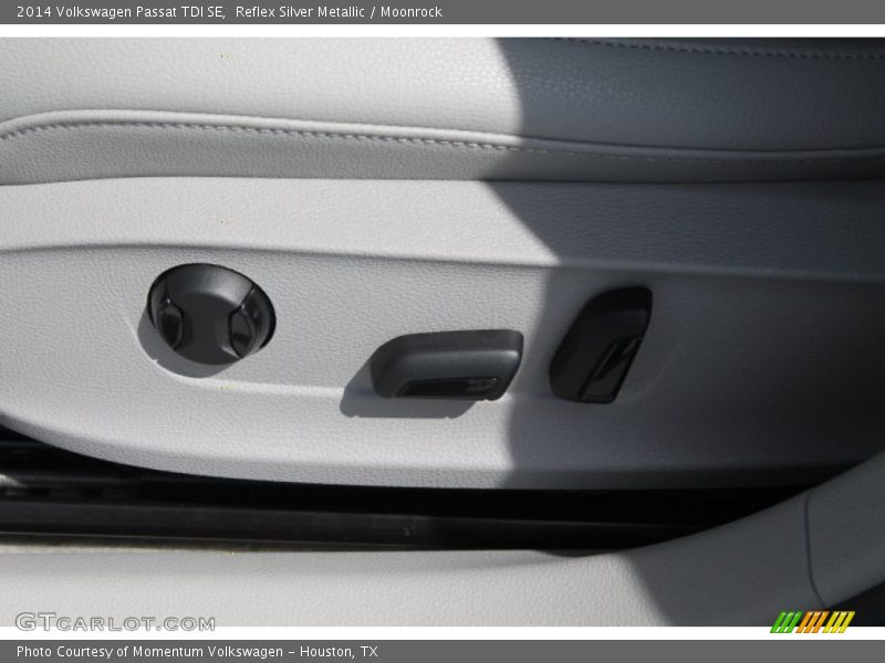 Reflex Silver Metallic / Moonrock 2014 Volkswagen Passat TDI SE