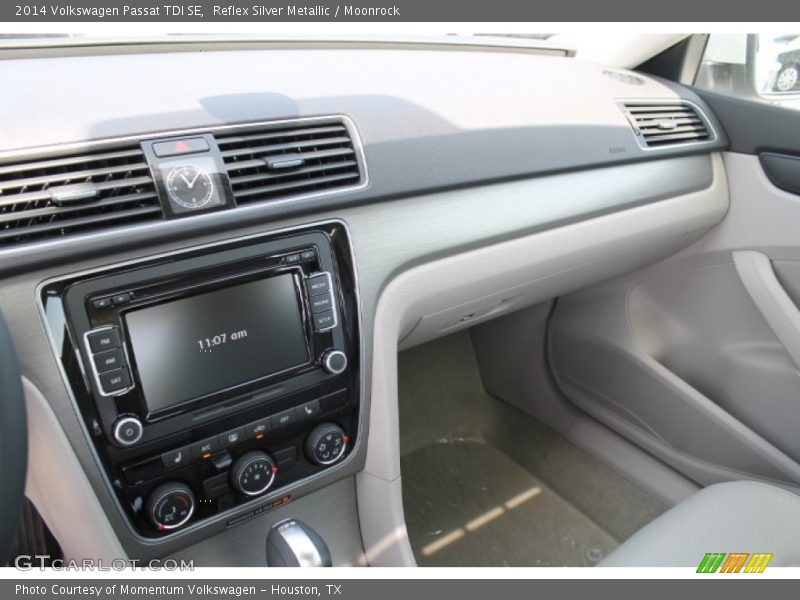 Reflex Silver Metallic / Moonrock 2014 Volkswagen Passat TDI SE