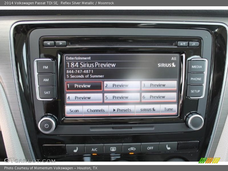 Reflex Silver Metallic / Moonrock 2014 Volkswagen Passat TDI SE