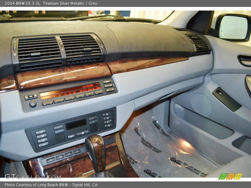 Titanium Silver Metallic / Grey 2004 BMW X5 3.0i